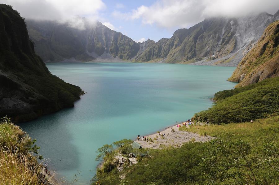 Crater lake Pinatubo