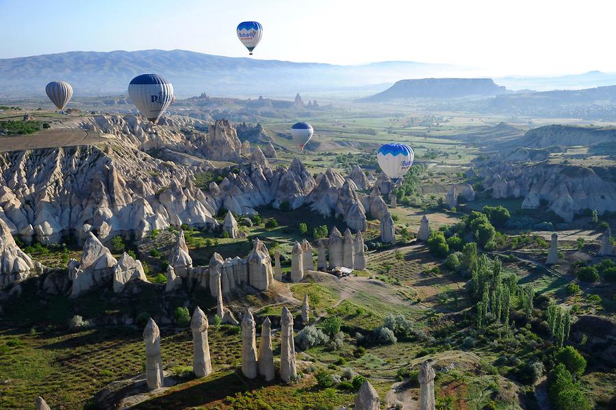 Balloon Ride Love Valley