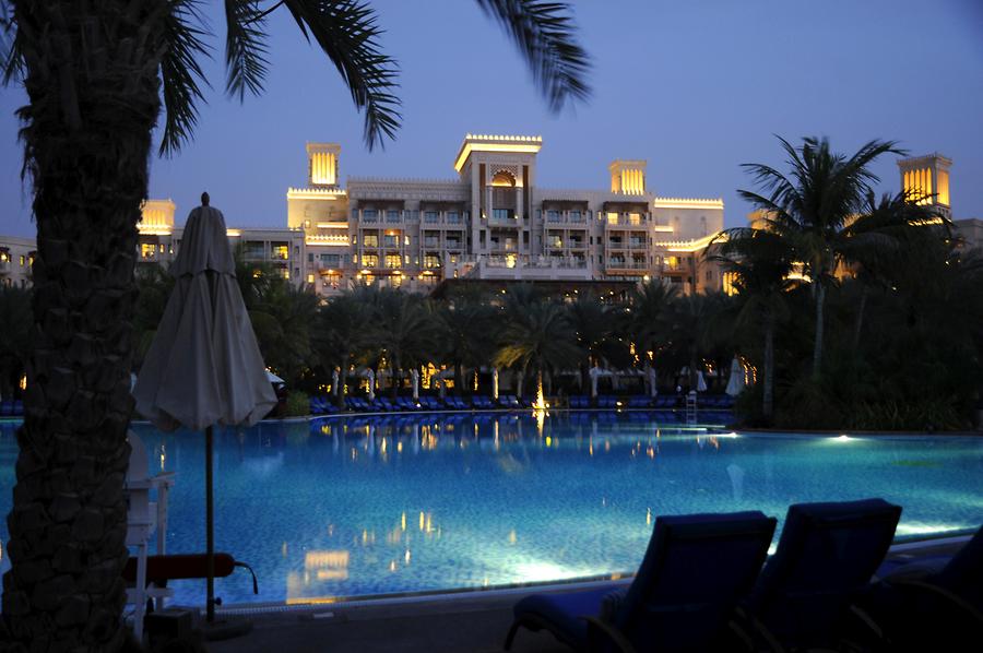 Al Qasr at Night