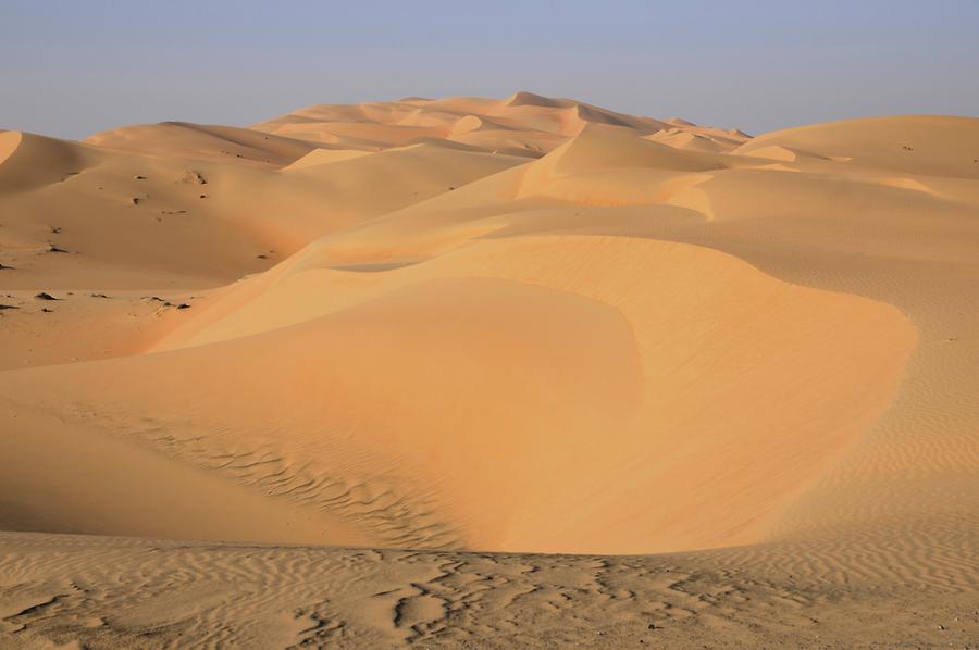 Heading for Qasr al Sarab