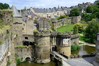 Fougères - Fortress; Entrance (1)