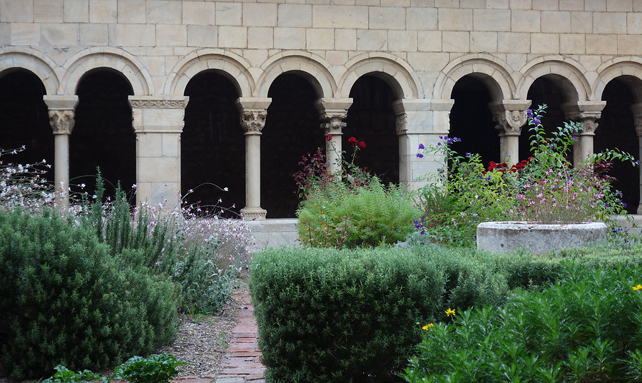 Cloister of Elne, Photo: H. Maurer