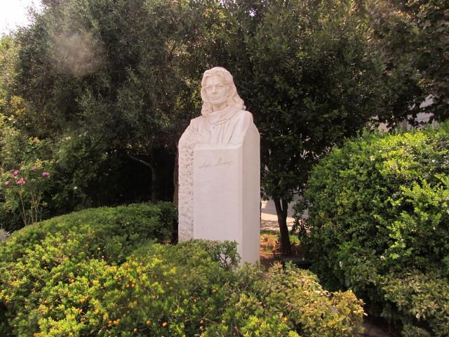 Statue of Melina Mercouri,Athens