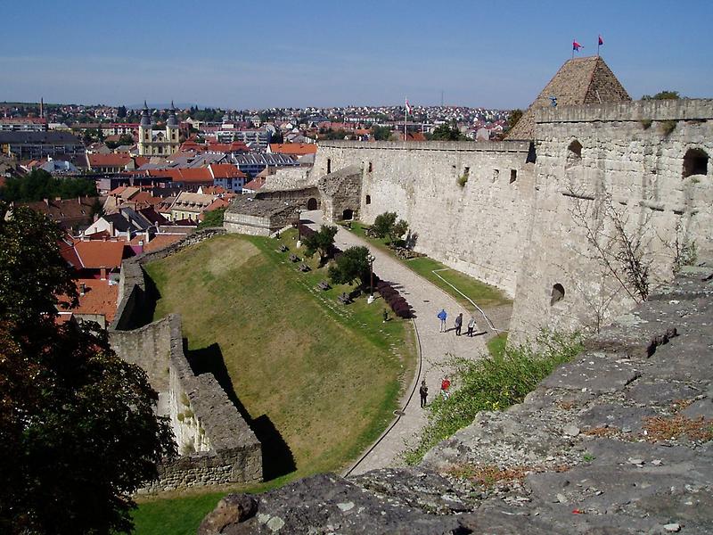 Walls of the fortress, Eger