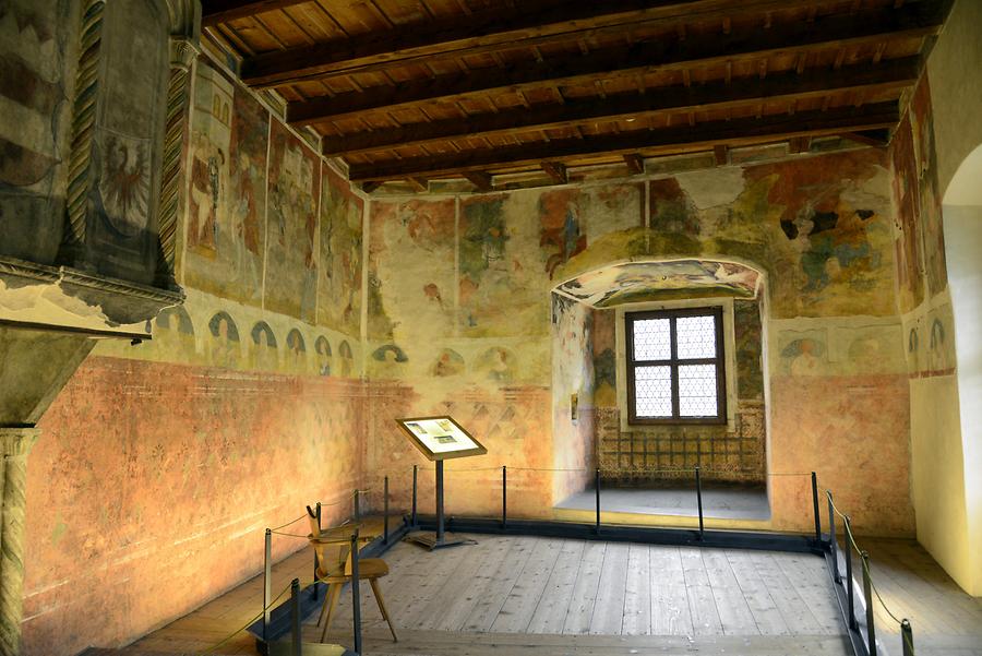 Runkelstein Castle, Frescoes