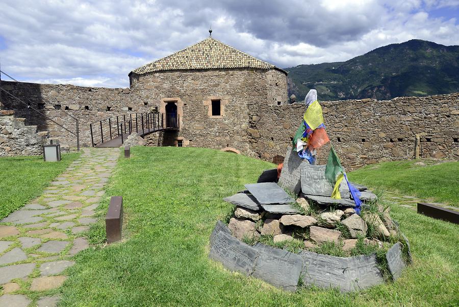 Sigmungskron Castle - Meditation Room