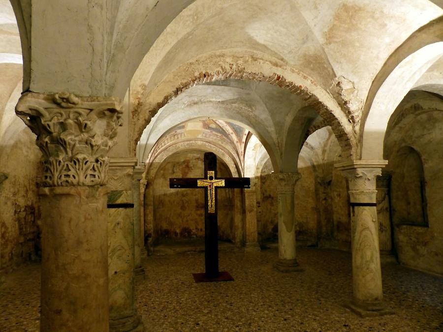 Brescia - Old Cathedral, Crypt