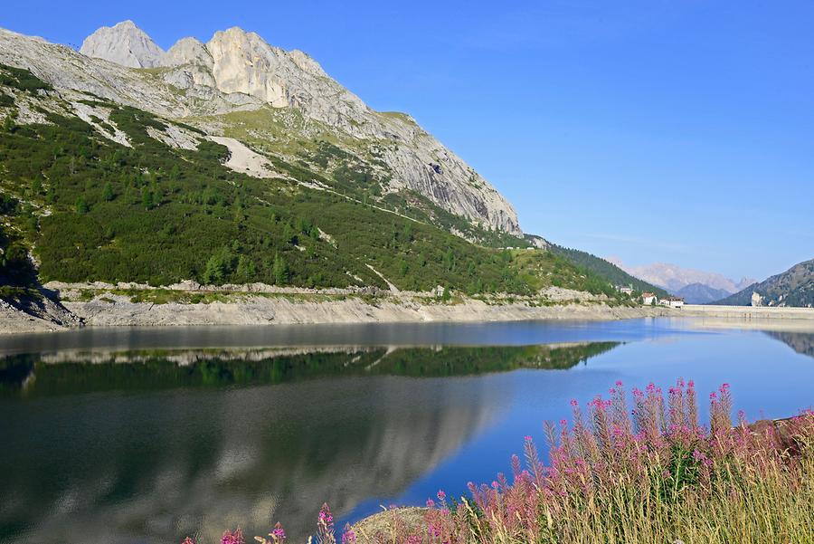 Passo Fedaia - Reservoir