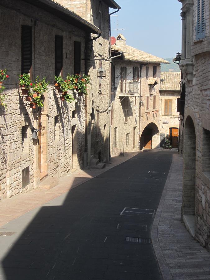 Street in Assisi