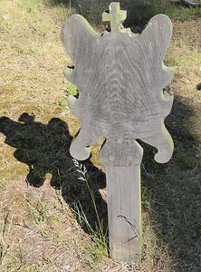 Note that crosses are just a small part of the indication of a grave: Christianity was sort of accepted by early Curonian population but still with many heathen elements., Photo: Hermann Maurer , 2016