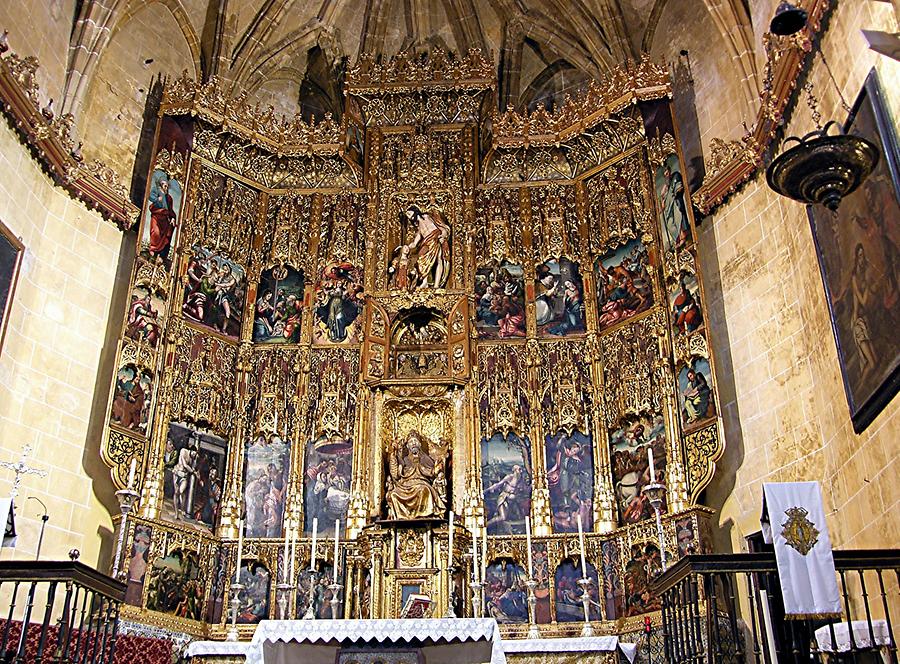 Arcos de la Frontera - High altar of San Pedro