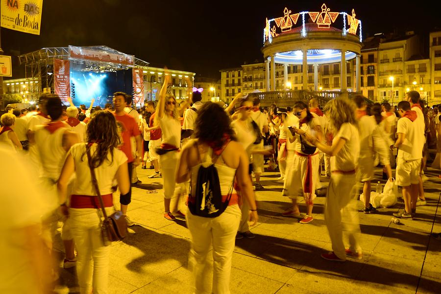 Dance San Fermín