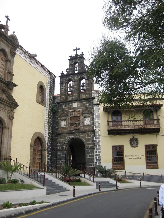 La Orotava - Plaza de la Constitucion - San Augustin - Glockenturm