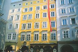 Getreidegasse: Mozarts Geburtshaus