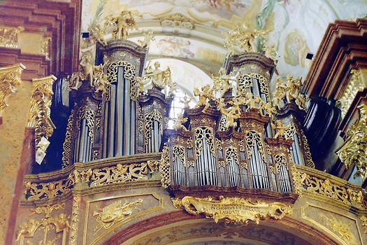 Orgelprospekt - Foto: Ernst Zentner (Sommer 1999)