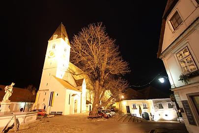 Pfarrkirche Spitz, Nacht
