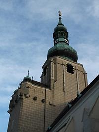 Stadtpfarrkirche Baden mit Turmuhr, 2016, Foto: Doris Wolf