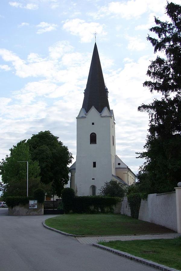 Katholische Pfarrkirche hl. Bartholomäus