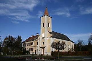 Römisch-Katholische Pfarrkirche