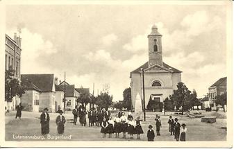 Dorfplatz (3)