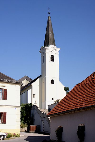 Römisch-Katholische Pfarrkirche