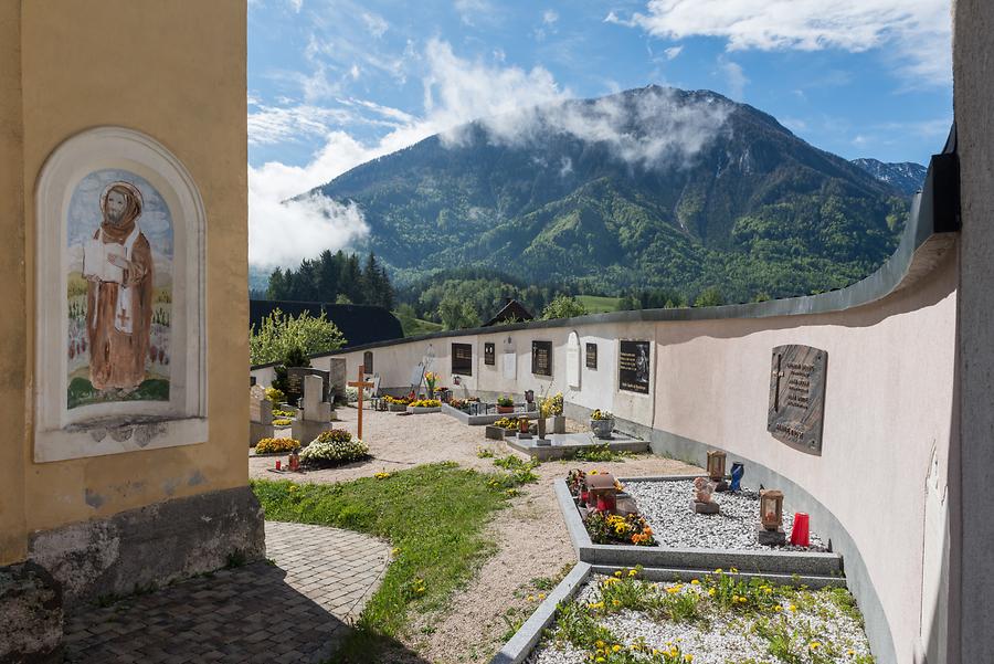 Friedhof um die Pfarrkirche hl. Leonhard