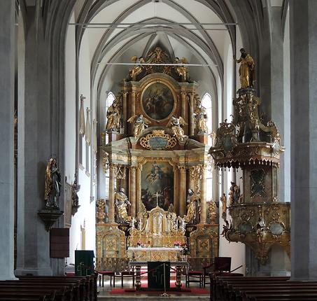 Altarraum der Pfarrkirche