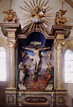 Dom, Kreuzaltar, Sachskapelle