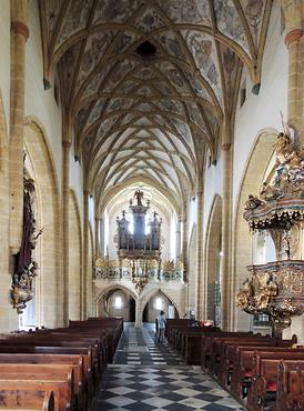 Dom, Kirchenschiff hinten