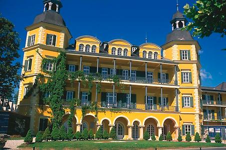 Schlosshotel in Velden, Österreich Werbung/Diejun