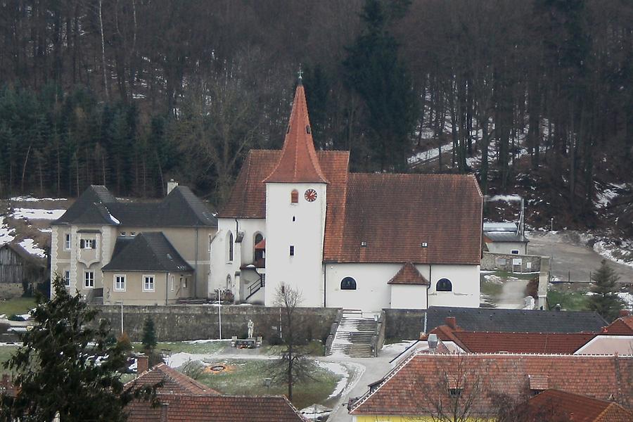 Die Nordansicht der röm.-kath. Pfarrkirche