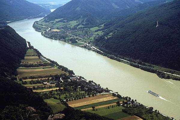 Emmersdorf Blick auf das Donautal