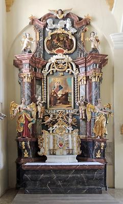 Seitenaltar links mit Skulpturen von Joh. G. Straub (1755)