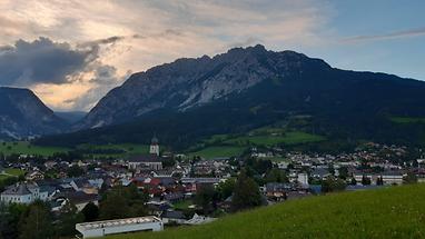 Gröbming mit Blick auf Kammspitze