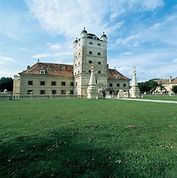 Die barocke Hauptfassade von Schloss Greillenstein um 1700. Waldviertel. Photographie., © IMAGNO/Gerhard Trumler