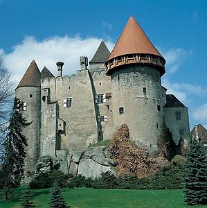 Die Wasserburg Heidenreichstein in Niederösterreich gilt als die größte und schönste Burg im Land unter der Enns. Photographie um 1999., Foto: © IMAGNO/Gerhard Trumler