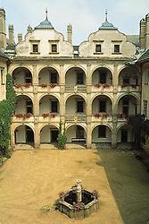 Schloss Weitra, Innenhof, © Christian Brandstätter Verlag, Wien