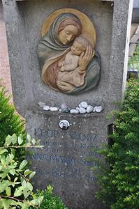 Grabmal von Leopold Stolz und seiner dritten Frau in Lohr
