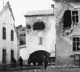 zerschossene Konsumgebäude in Eggenberg