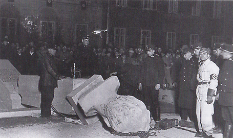 Sturz des Dollfuß-Denkmals in Graz am 12.3.1938
