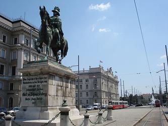 Schwarzenbergplatz - Foto: H.M. Wolf