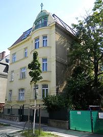 Weimarer Str. 100 aus 1908 - frisch renovierte Mietzinsvilla