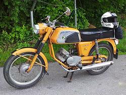 Ein Moped wie ein Motorrad: Puch M 50 - (Foto: Martin Krusche)