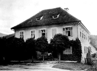 Die Apotheke 'Zum Schwarzen Adler' in Pöllau um 1925