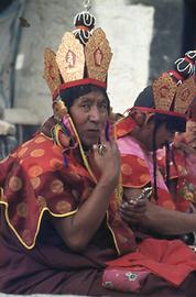 Lama bei einer Sang puja