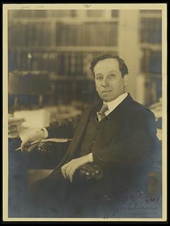 Robert Eisler auf einem undatierten Foto (Abraham Schwadron Collection, Israelische Nationalbibliothek).