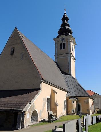 Kirche mit barocker Zwiebelhaube