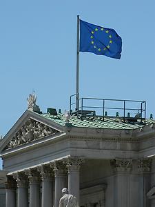 Flagge auf dem Parlament