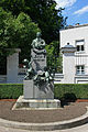Brucknerdenkmal bei der Stadtpfarrkirche