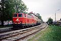 2143 060-8 im blutorangen Anstrich der 1980er-Jahre im Bahnhof Stammersdorf